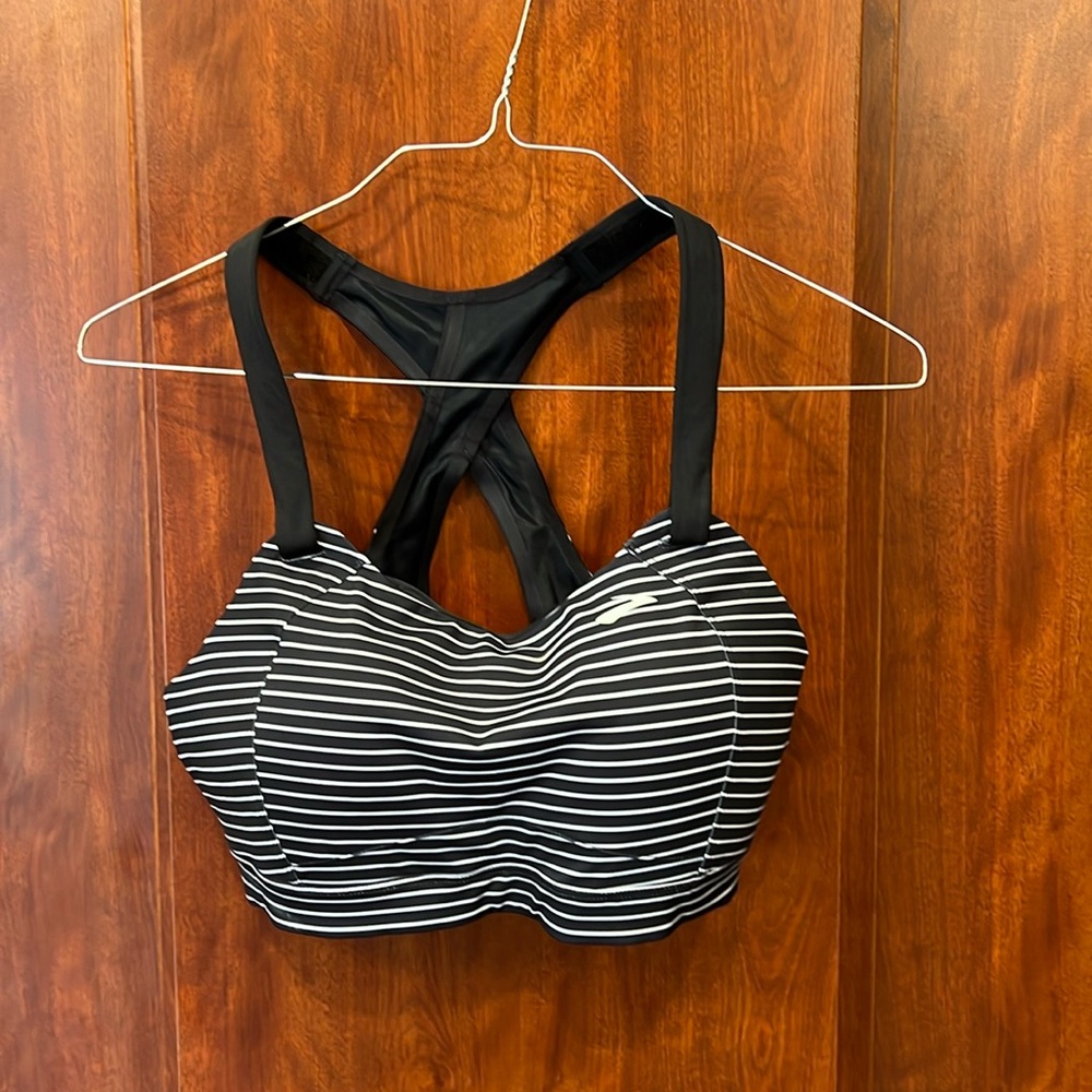 Brooks Sports bra 36 DD